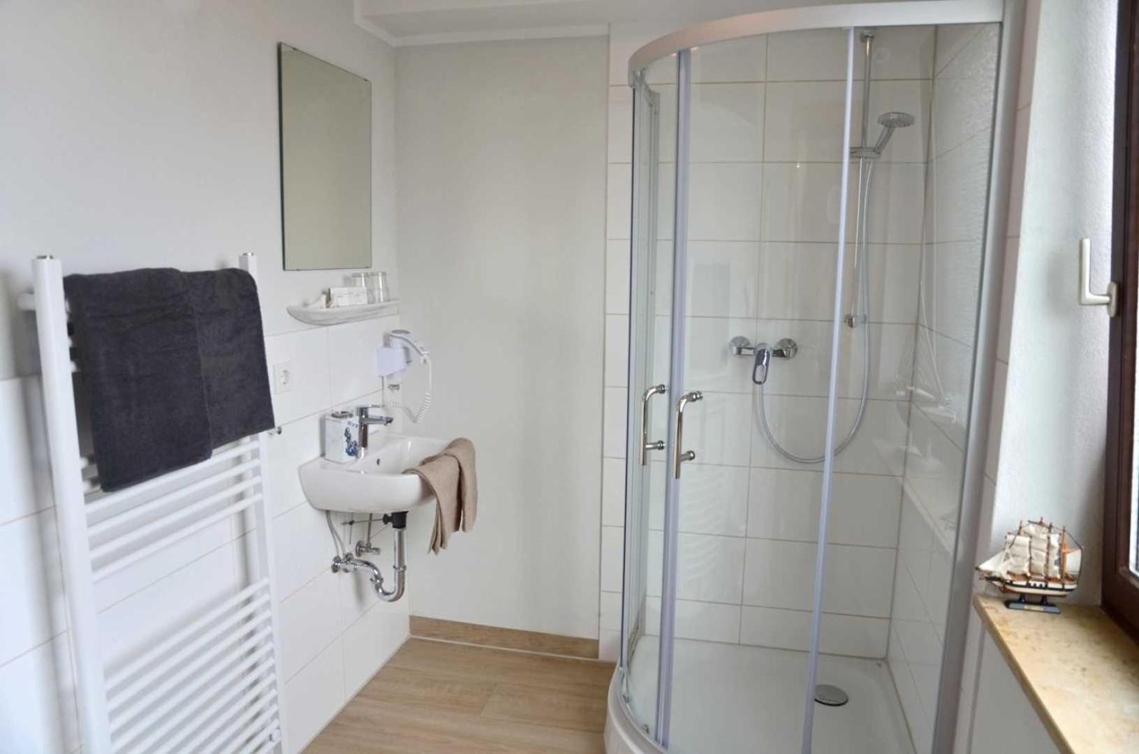 Hotel Zur Seerobbe Cuxhaven Buitenkant foto